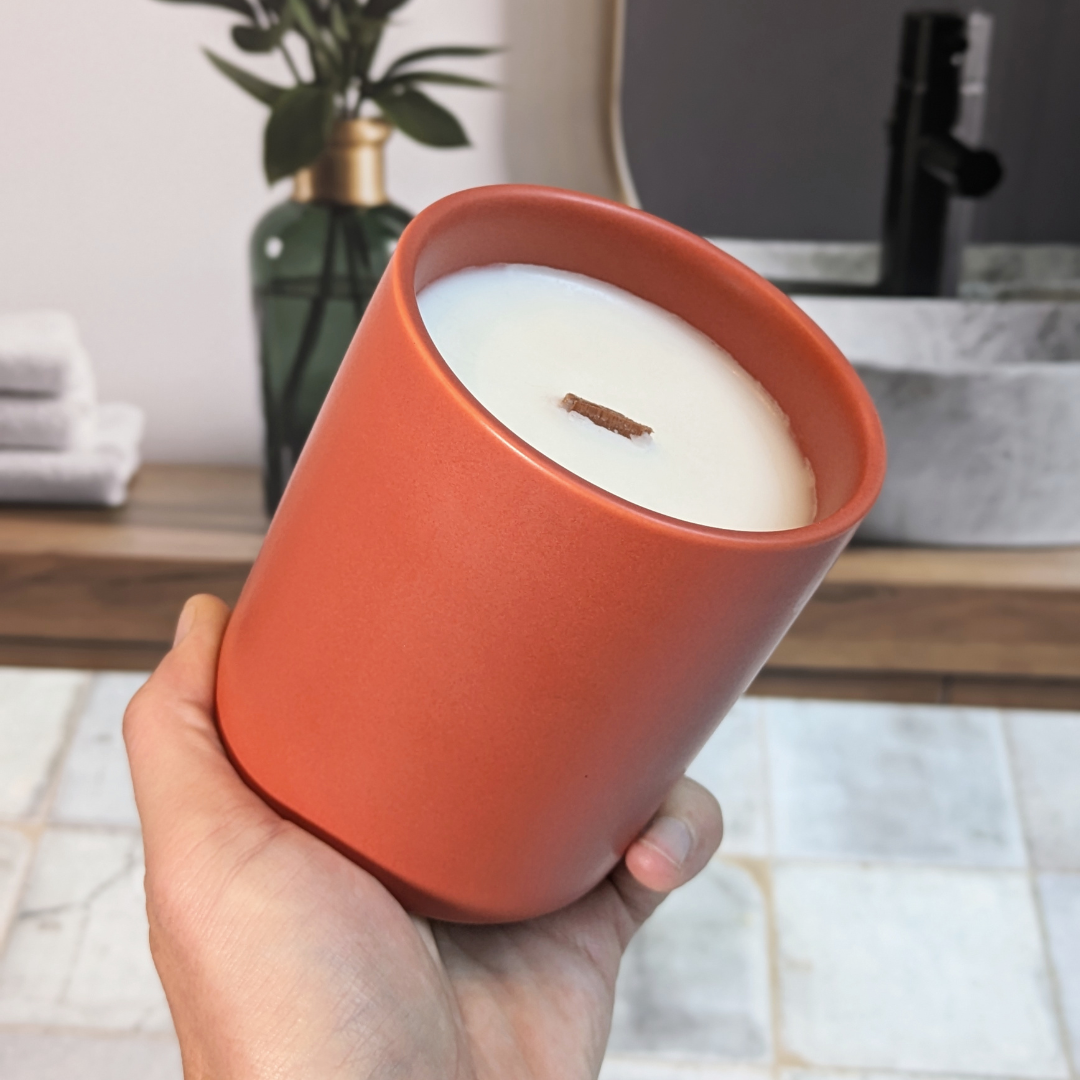 Black Currant & Rhubarb 12oz | Wooden Wick Soy Candle