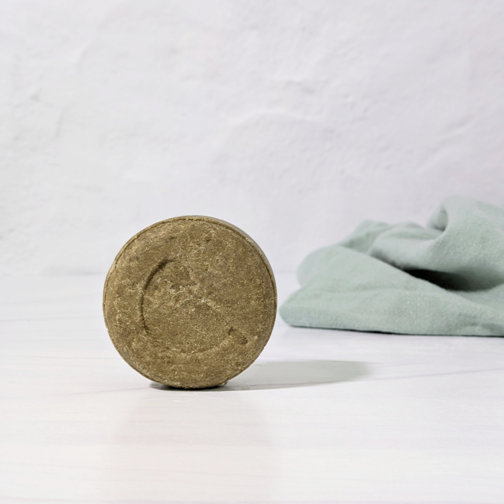 Henna & Peppermint Volumizing Solid Shampoo